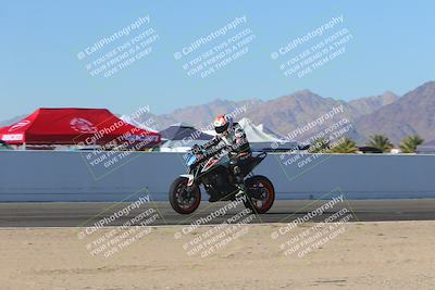 media/Nov-06-2023-Moto Forza (Mon) [[ce023d0744]]/4-Beginner Group/Session 4 (Finish Line Checker)/